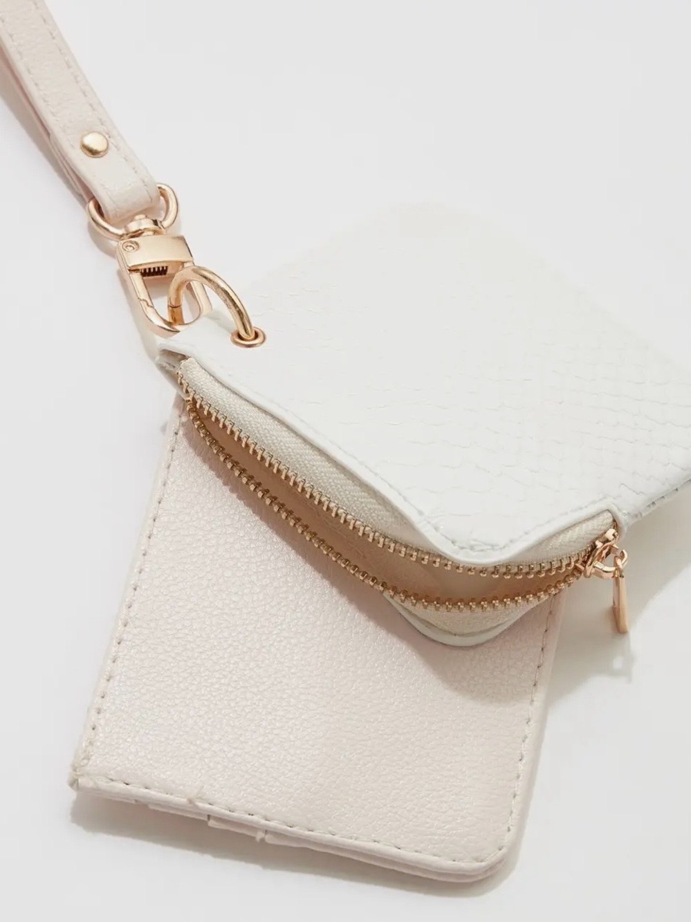 Snake skin coin pouch with wristlet— crafted with 100% leather